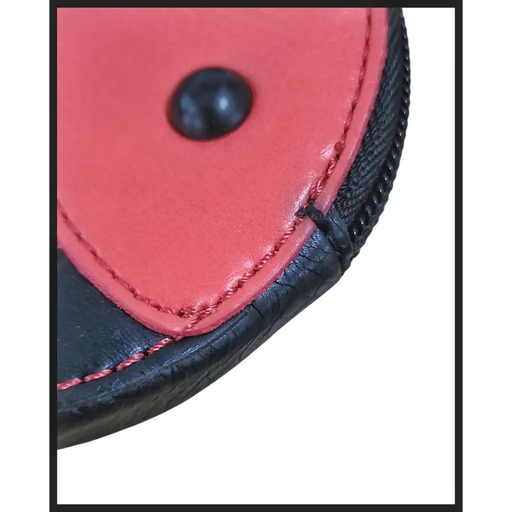 Vintage RELIC Ladybug Round Leather Coin Purse Metal Keychain Zipper Y2K - Picture 3 of 13